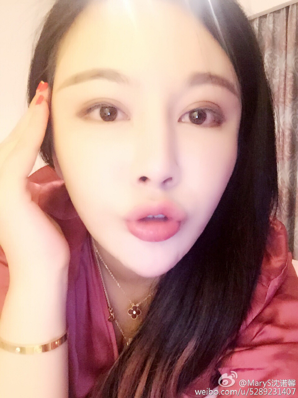 美女嫩模沈诺馨性感S曲线完美身材喷血微博海量写真225P