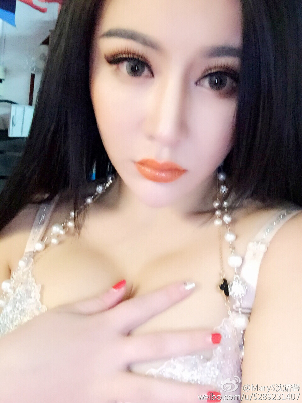 美女嫩模沈诺馨性感S曲线完美身材喷血微博海量写真225P