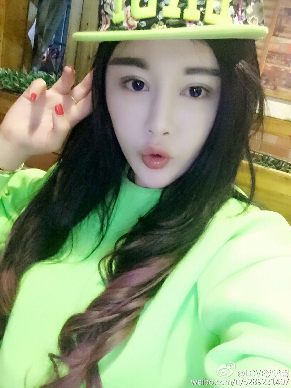 美女嫩模沈诺馨性感S曲线完美身材喷血微博海量写真225P