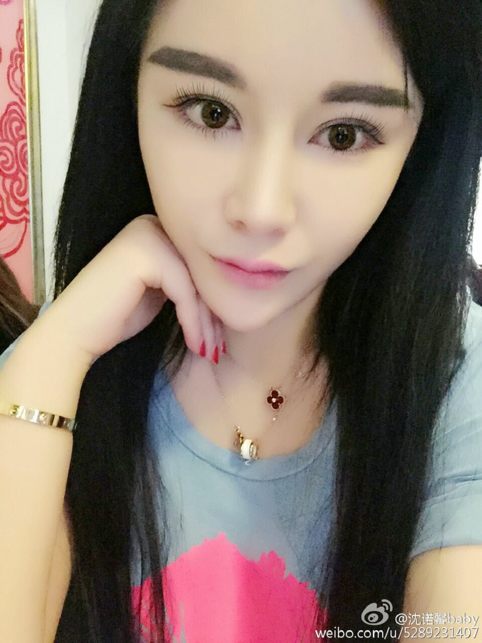 美女嫩模沈诺馨性感S曲线完美身材喷血微博海量写真225P