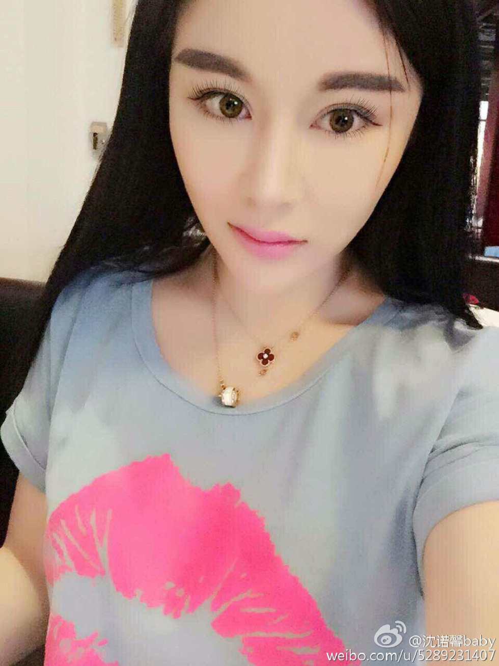 美女嫩模沈诺馨性感S曲线完美身材喷血微博海量写真225P