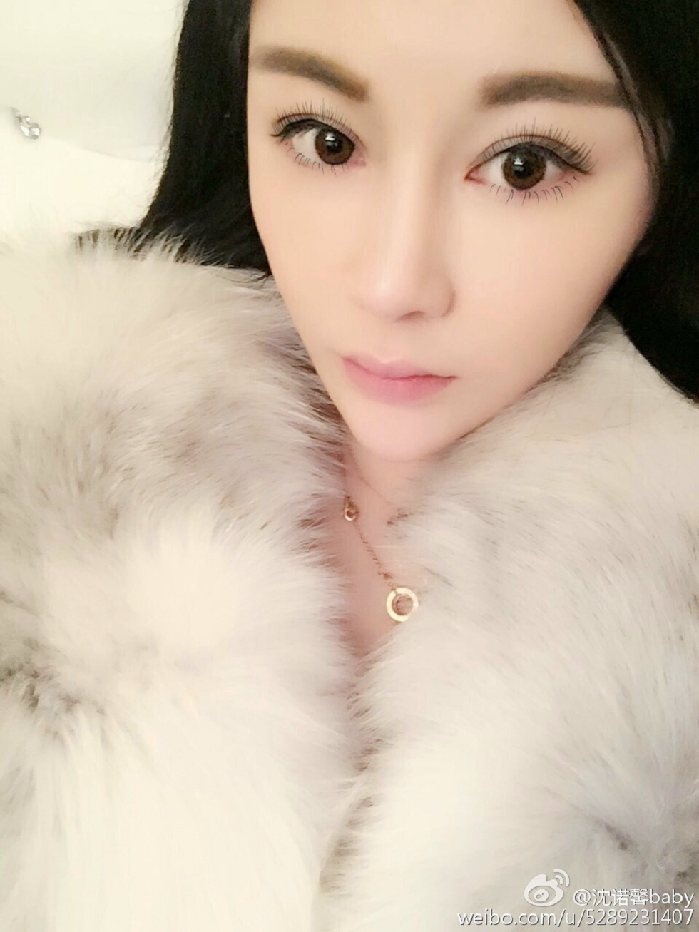 美女嫩模沈诺馨性感S曲线完美身材喷血微博海量写真225P