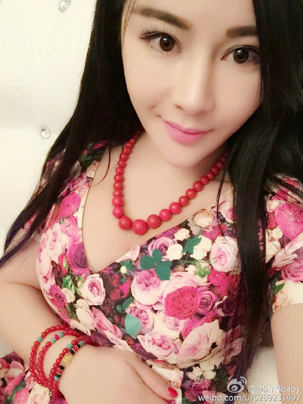 美女嫩模沈诺馨性感S曲线完美身材喷血微博海量写真225P
