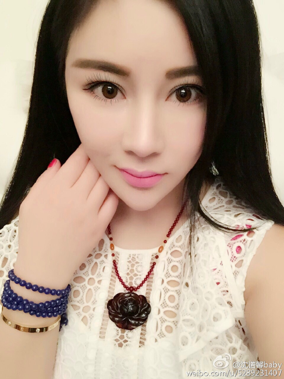 美女嫩模沈诺馨性感S曲线完美身材喷血微博海量写真225P