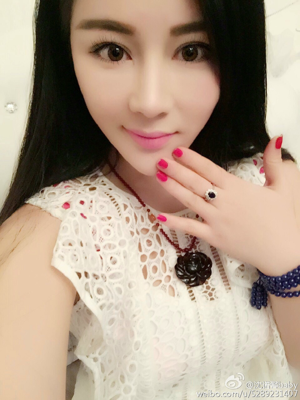 美女嫩模沈诺馨性感S曲线完美身材喷血微博海量写真225P