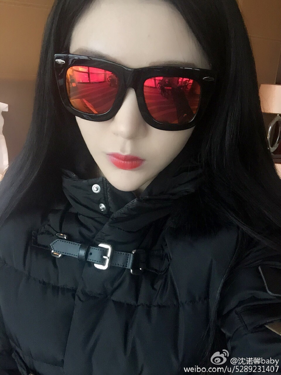 美女嫩模沈诺馨性感S曲线完美身材喷血微博海量写真225P