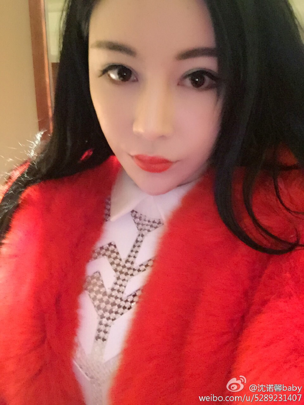 美女嫩模沈诺馨性感S曲线完美身材喷血微博海量写真225P