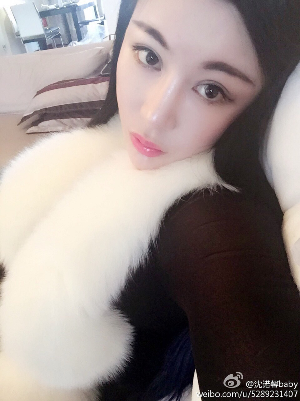 美女嫩模沈诺馨性感S曲线完美身材喷血微博海量写真225P