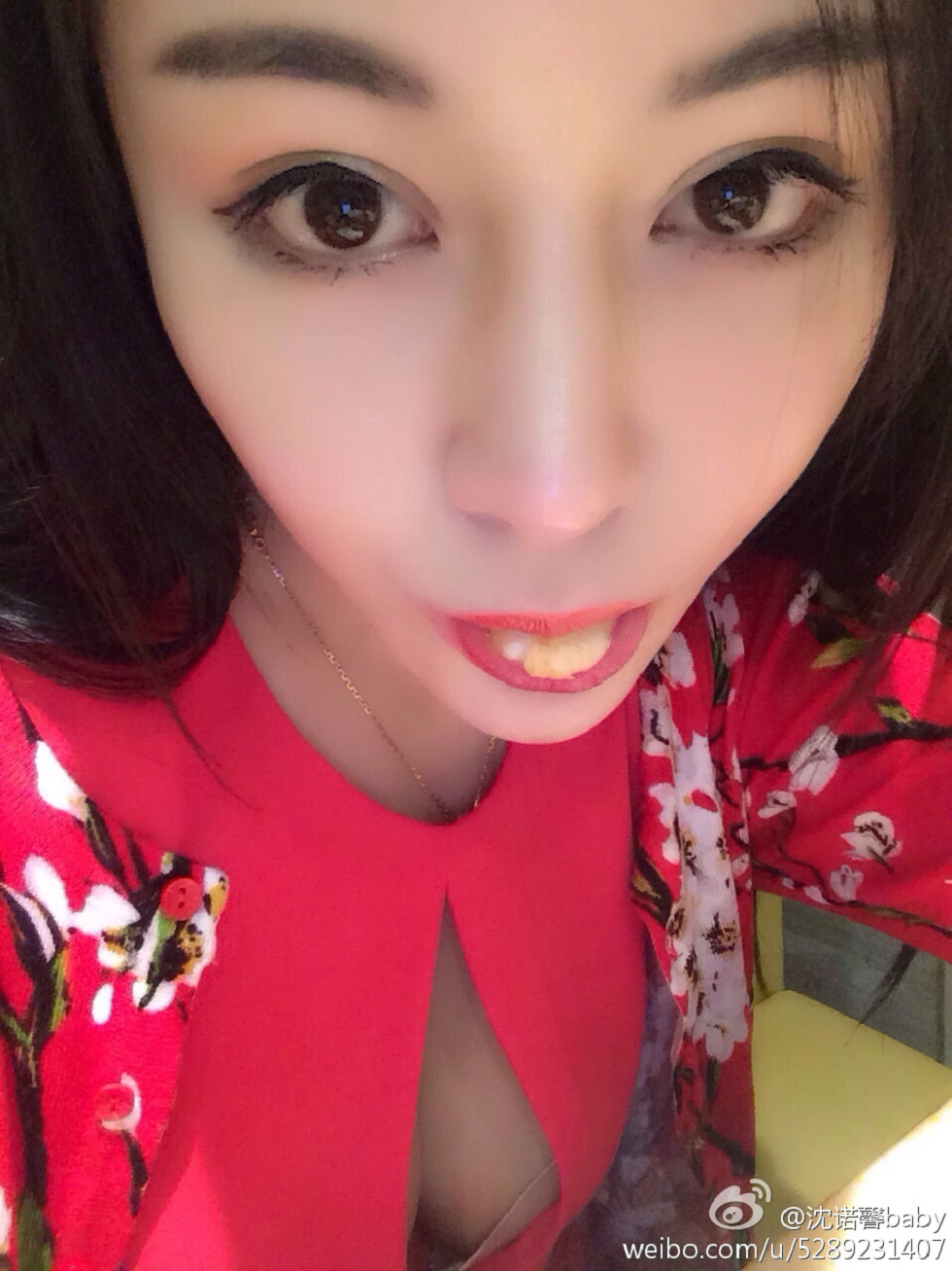 美女嫩模沈诺馨性感S曲线完美身材喷血微博海量写真225P