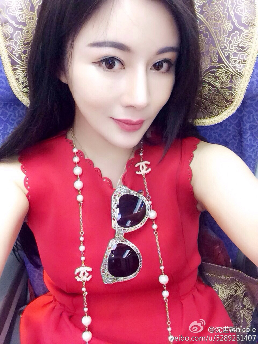 美女嫩模沈诺馨性感S曲线完美身材喷血微博海量写真225P