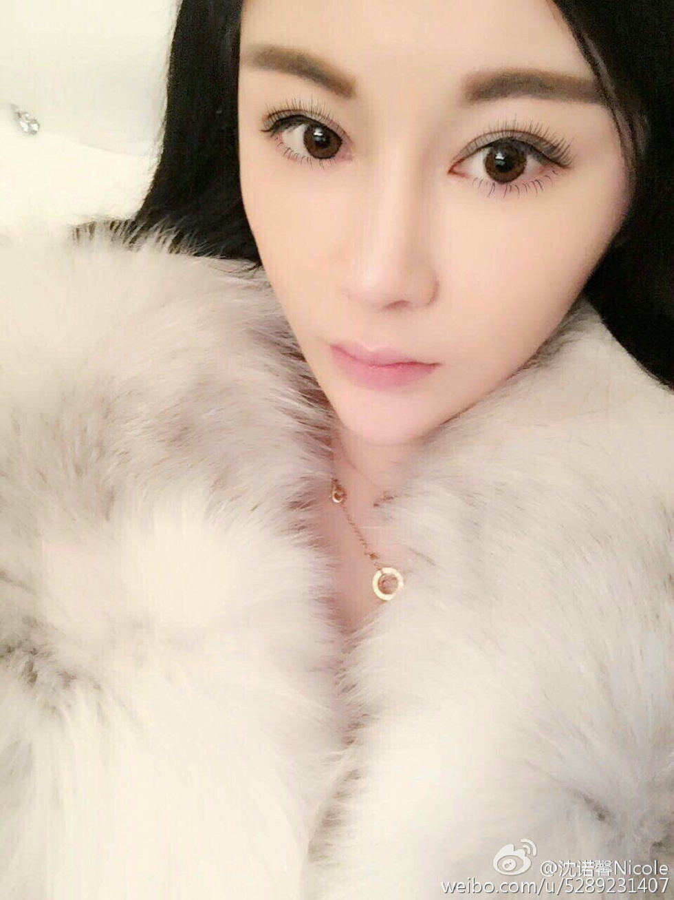 美女嫩模沈诺馨性感S曲线完美身材喷血微博海量写真225P