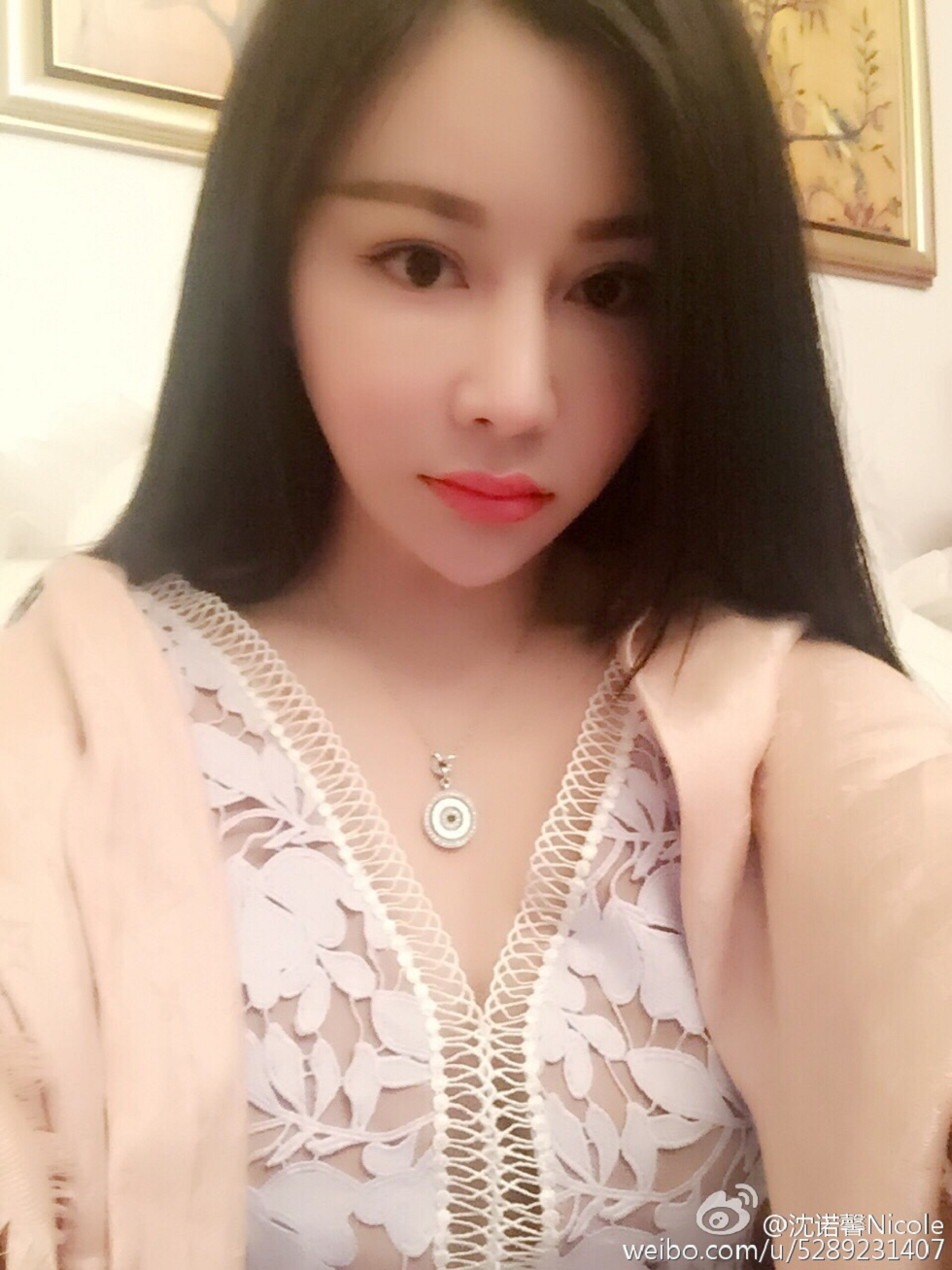 美女嫩模沈诺馨性感S曲线完美身材喷血微博海量写真225P