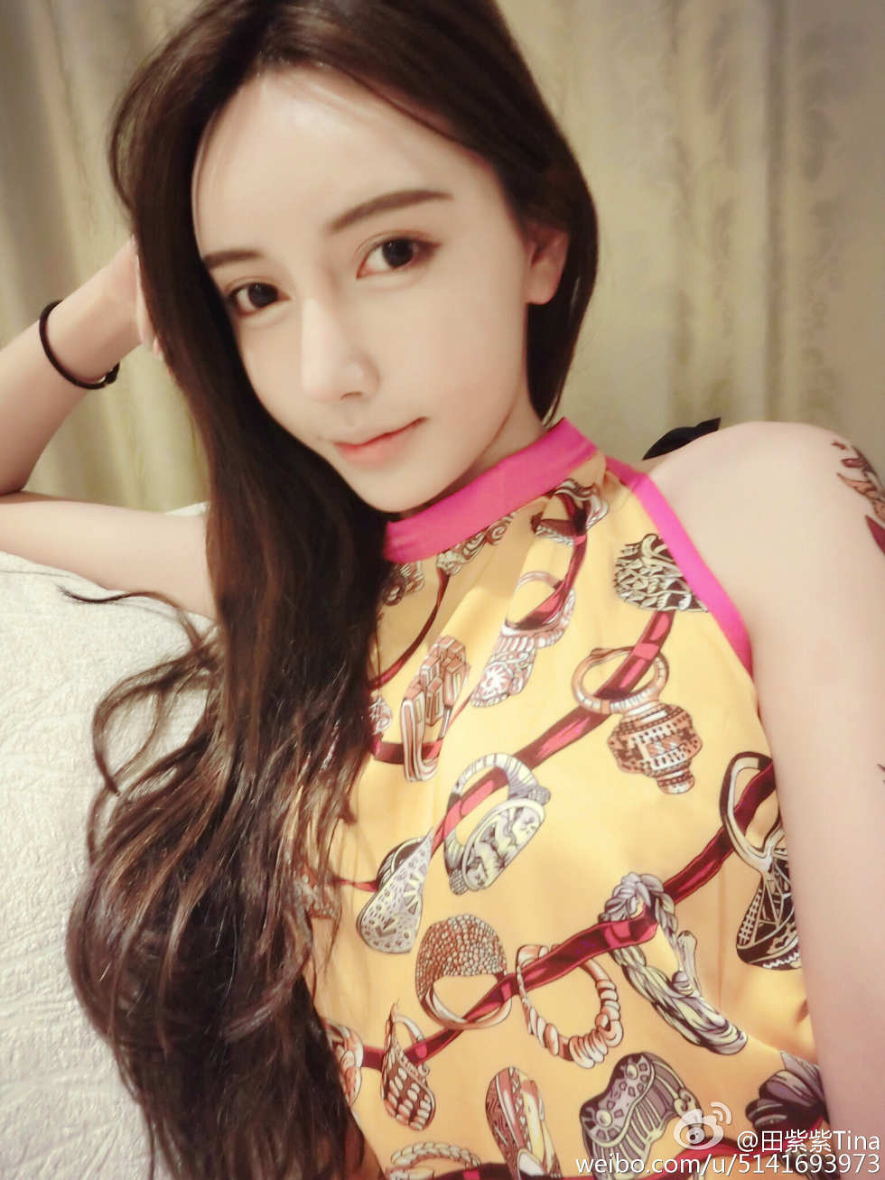 最豪车模田紫紫大胆生活写真秀微博海量写真240P