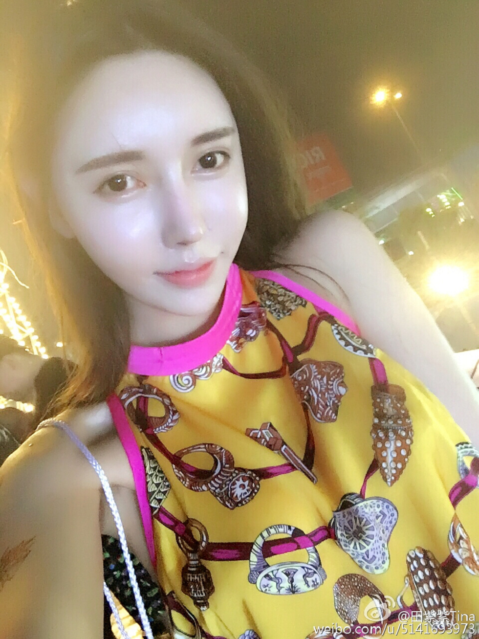 最豪车模田紫紫大胆生活写真秀微博海量写真240P