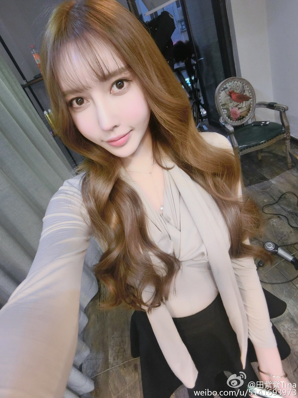 最豪车模田紫紫大胆生活写真秀微博海量写真240P