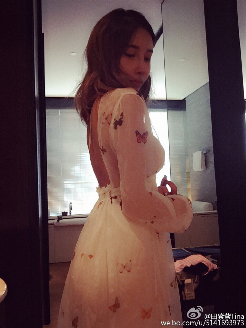 最豪车模田紫紫大胆生活写真秀微博海量写真240P