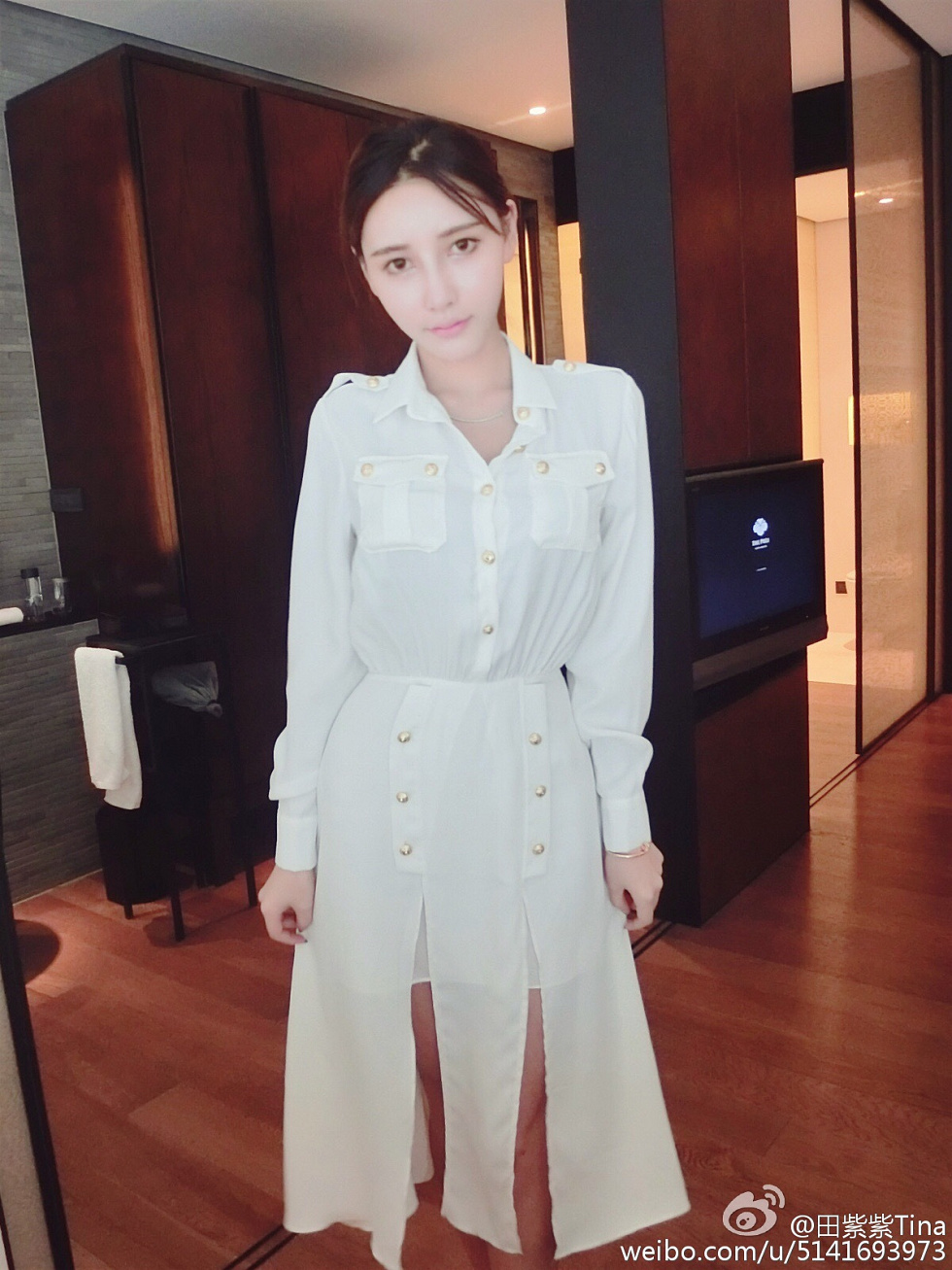 最豪车模田紫紫大胆生活写真秀微博海量写真240P