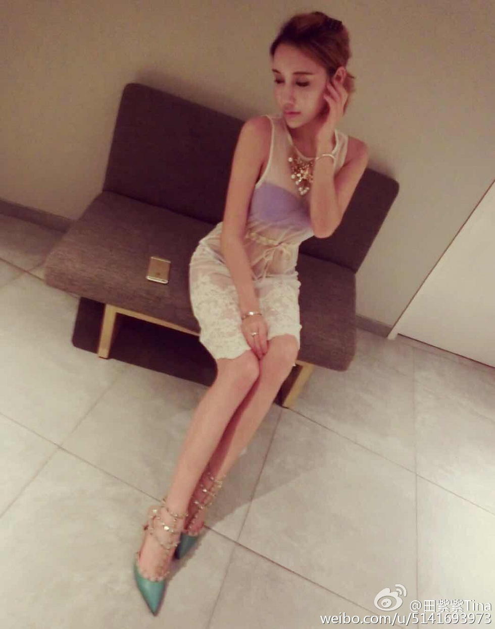 最豪车模田紫紫大胆生活写真秀微博海量写真240P