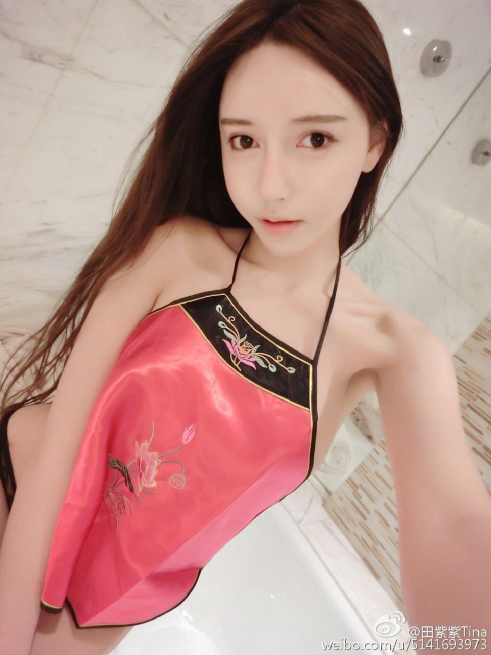 最豪车模田紫紫大胆生活写真秀微博海量写真240P