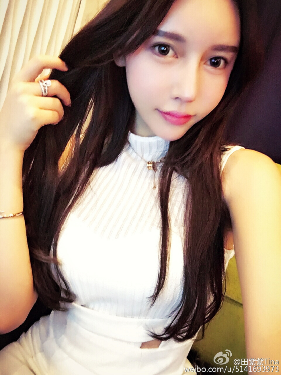 最豪车模田紫紫大胆生活写真秀微博海量写真240P