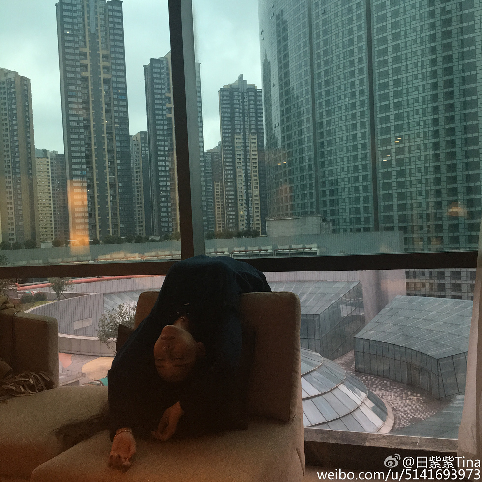 最豪车模田紫紫大胆生活写真秀微博海量写真240P