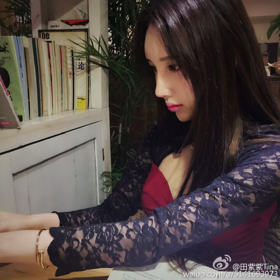 最豪车模田紫紫大胆生活写真秀微博海量写真240P