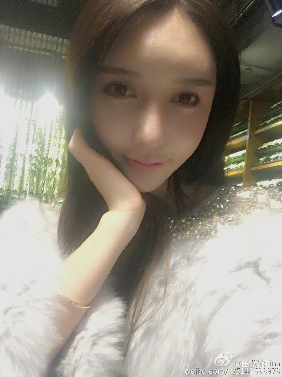 最豪车模田紫紫大胆生活写真秀微博海量写真240P