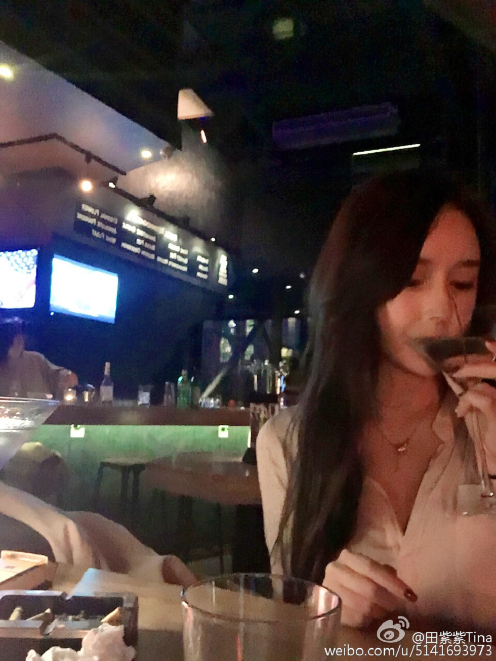 最豪车模田紫紫大胆生活写真秀微博海量写真240P