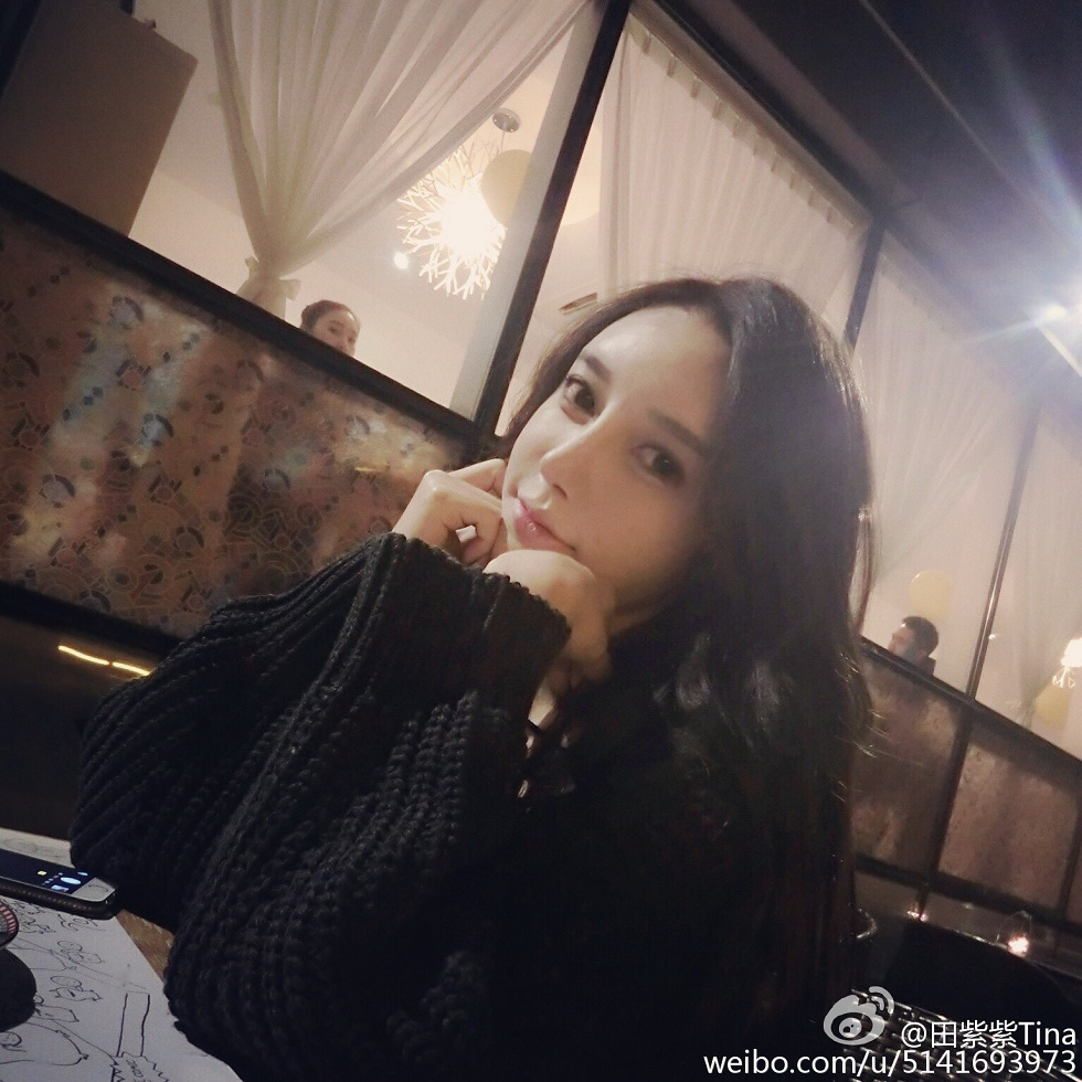 最豪车模田紫紫大胆生活写真秀微博海量写真240P