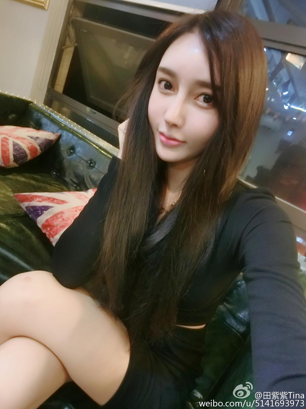 最豪车模田紫紫大胆生活写真秀微博海量写真240P