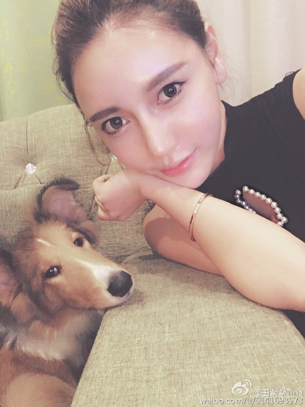 最豪车模田紫紫大胆生活写真秀微博海量写真240P