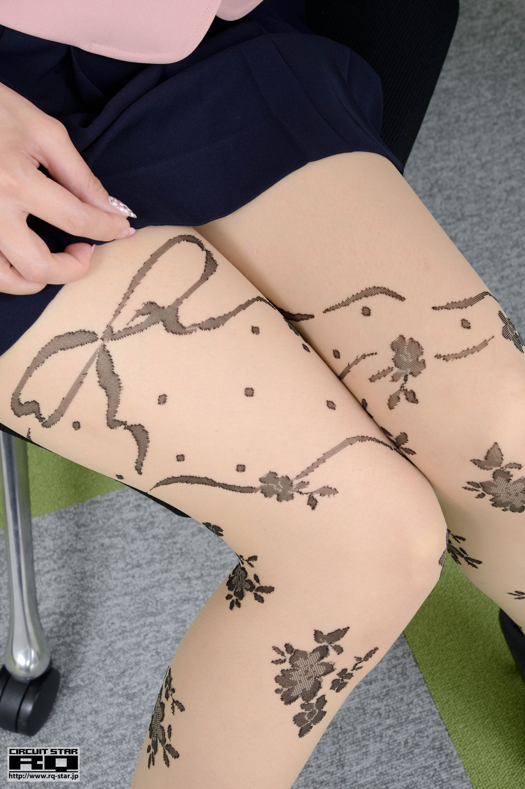 [RQ-STAR] NO.00832 朔矢あいね Aine Sayuka  Office Lady 写真集