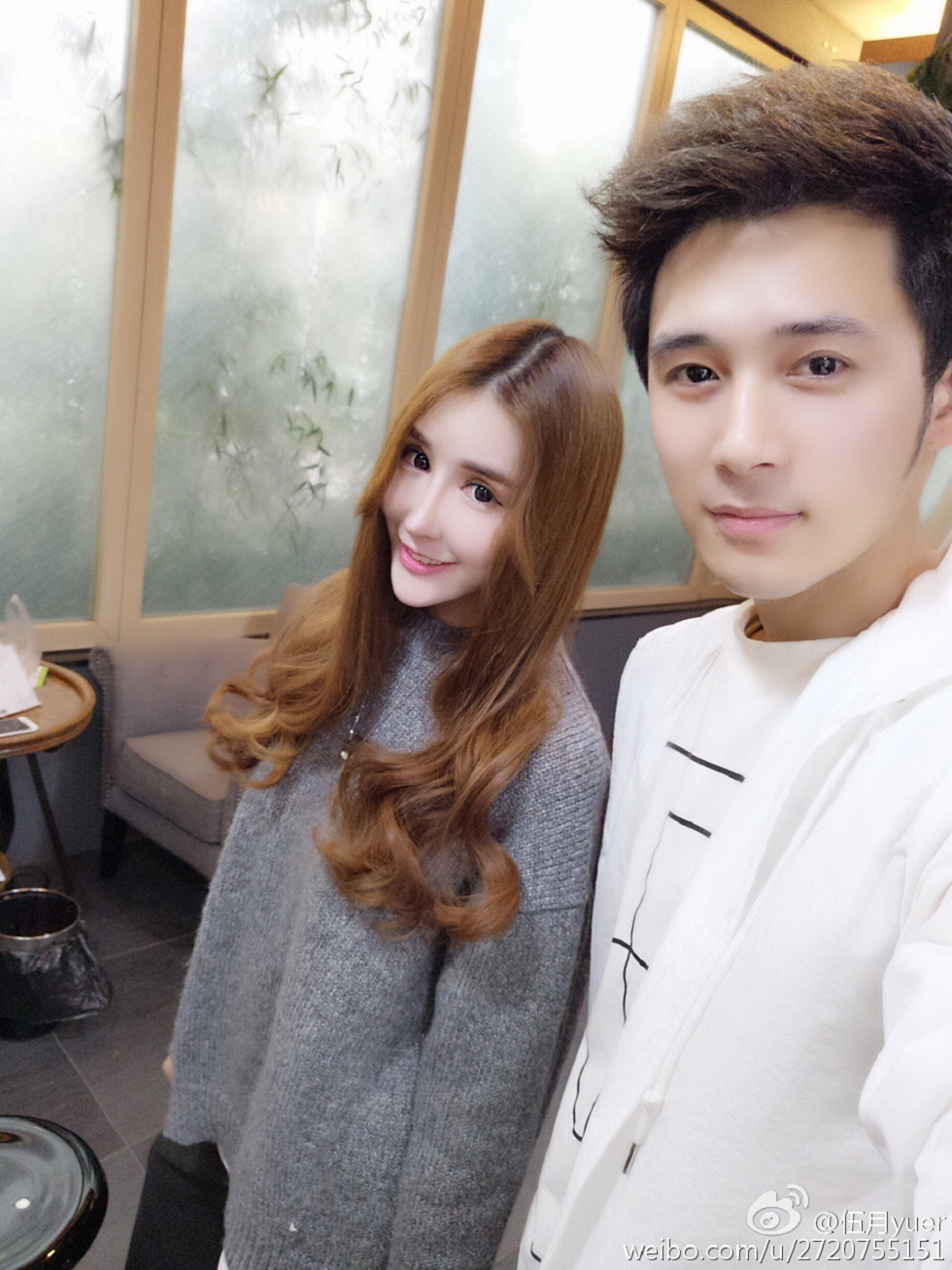 性感尤物乳神伍月yuer海量微博生活写真秀150P