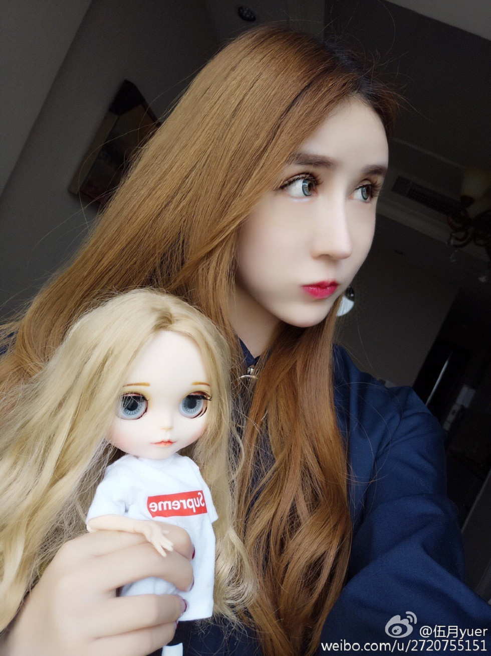 性感尤物乳神伍月yuer海量微博生活写真秀150P