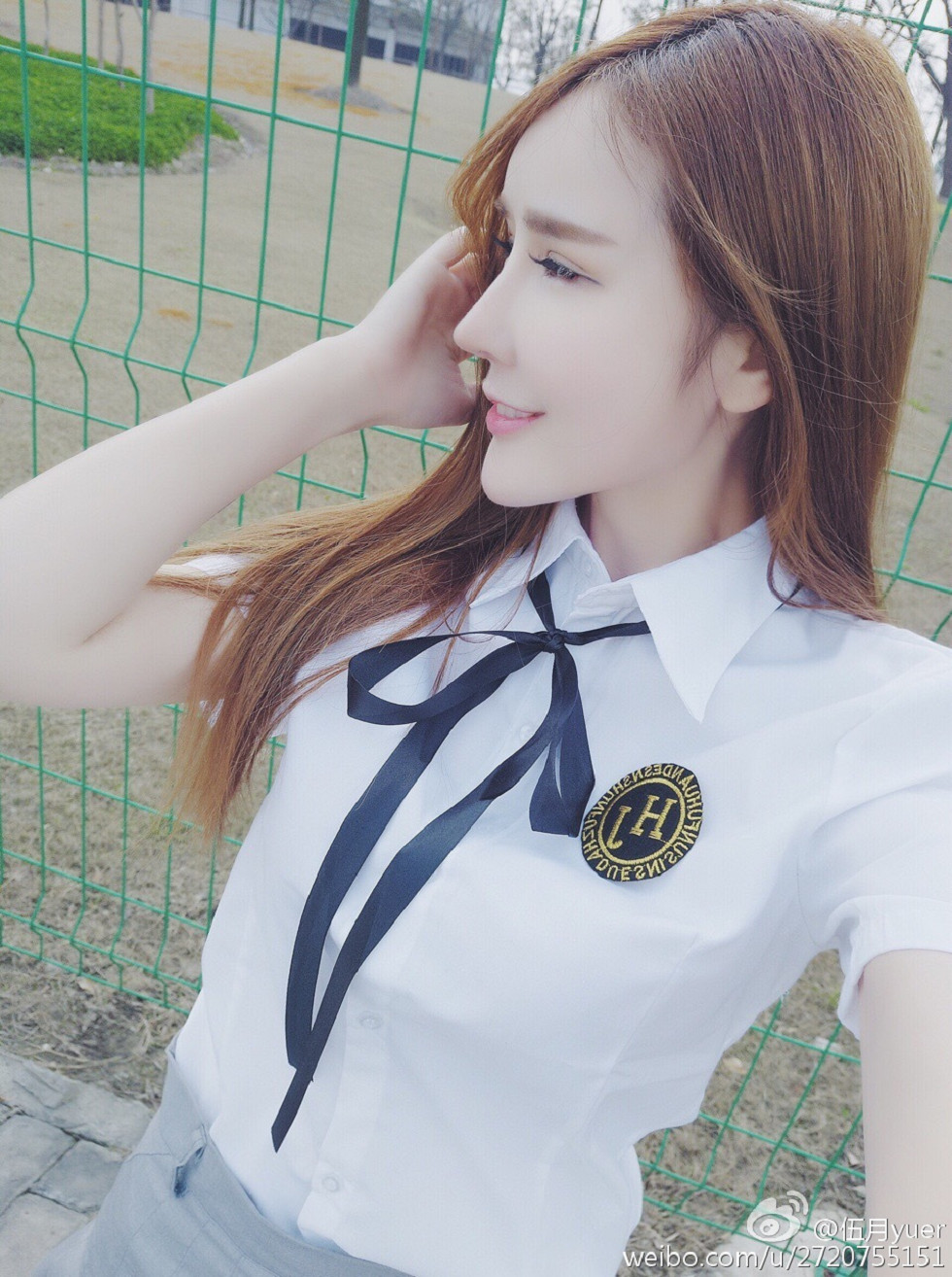 性感尤物乳神伍月yuer海量微博生活写真秀150P