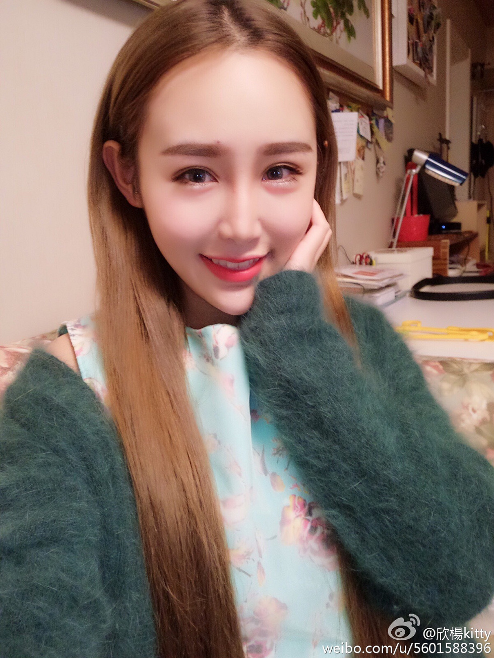 鲜肉嫩模欣杨Kitty完美身材性感微博系列写真105P