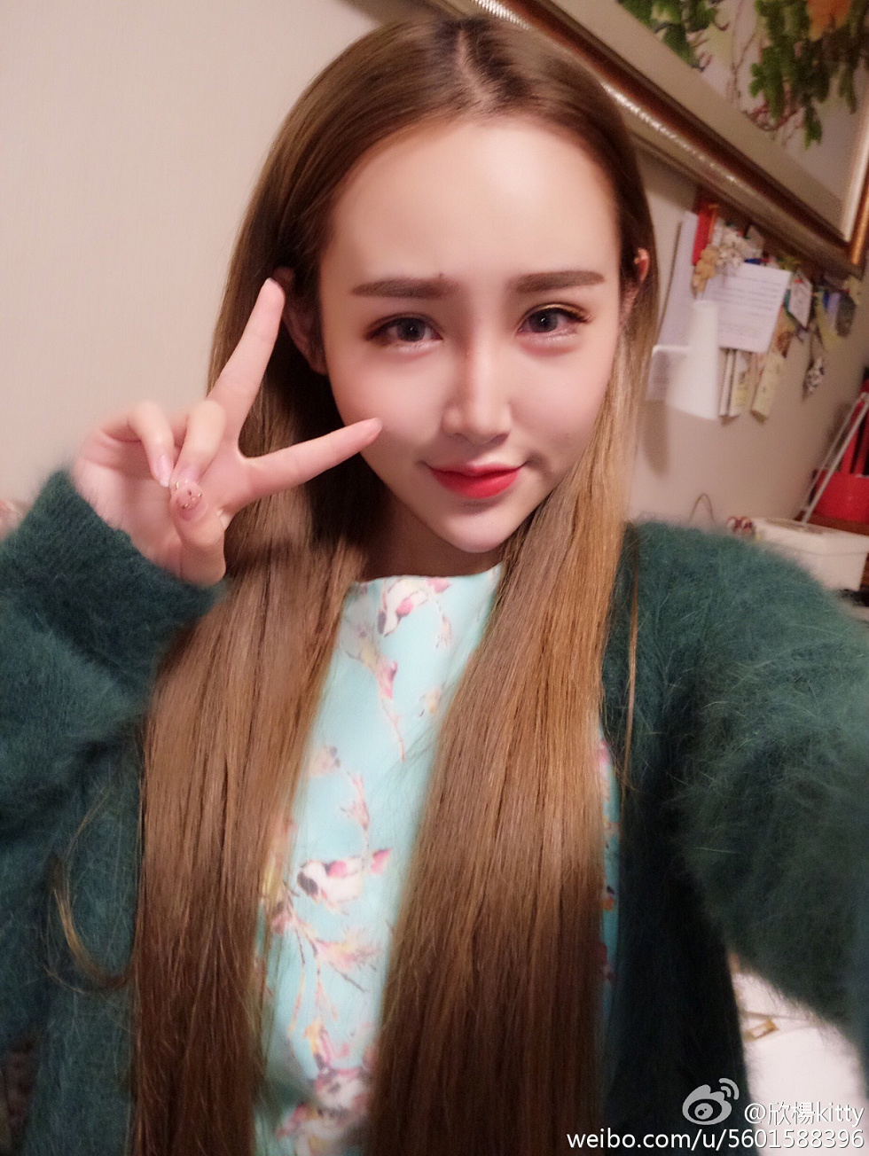 鲜肉嫩模欣杨Kitty完美身材性感微博系列写真105P