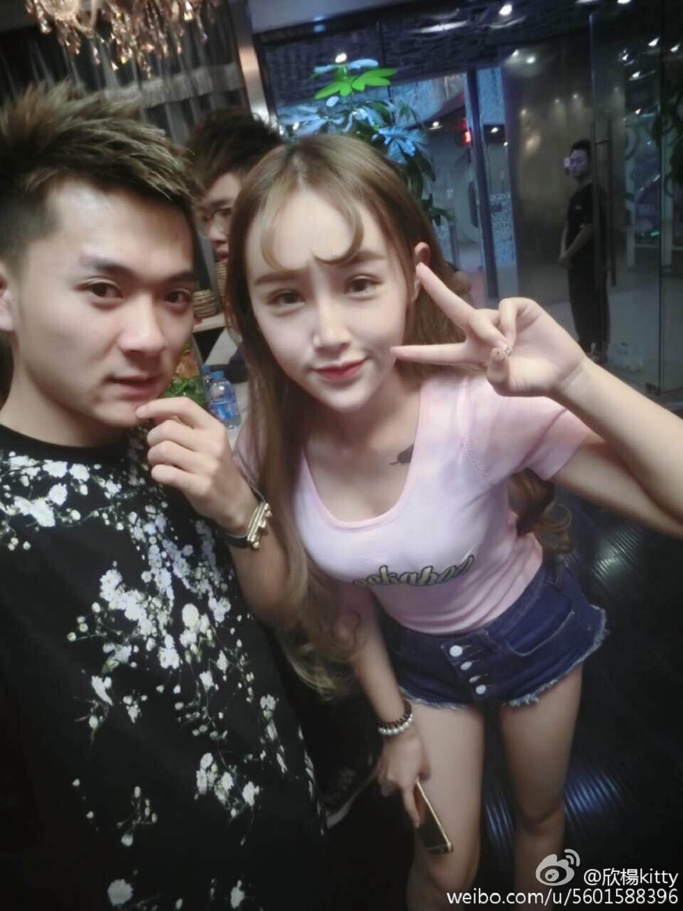 鲜肉嫩模欣杨Kitty完美身材性感微博系列写真105P