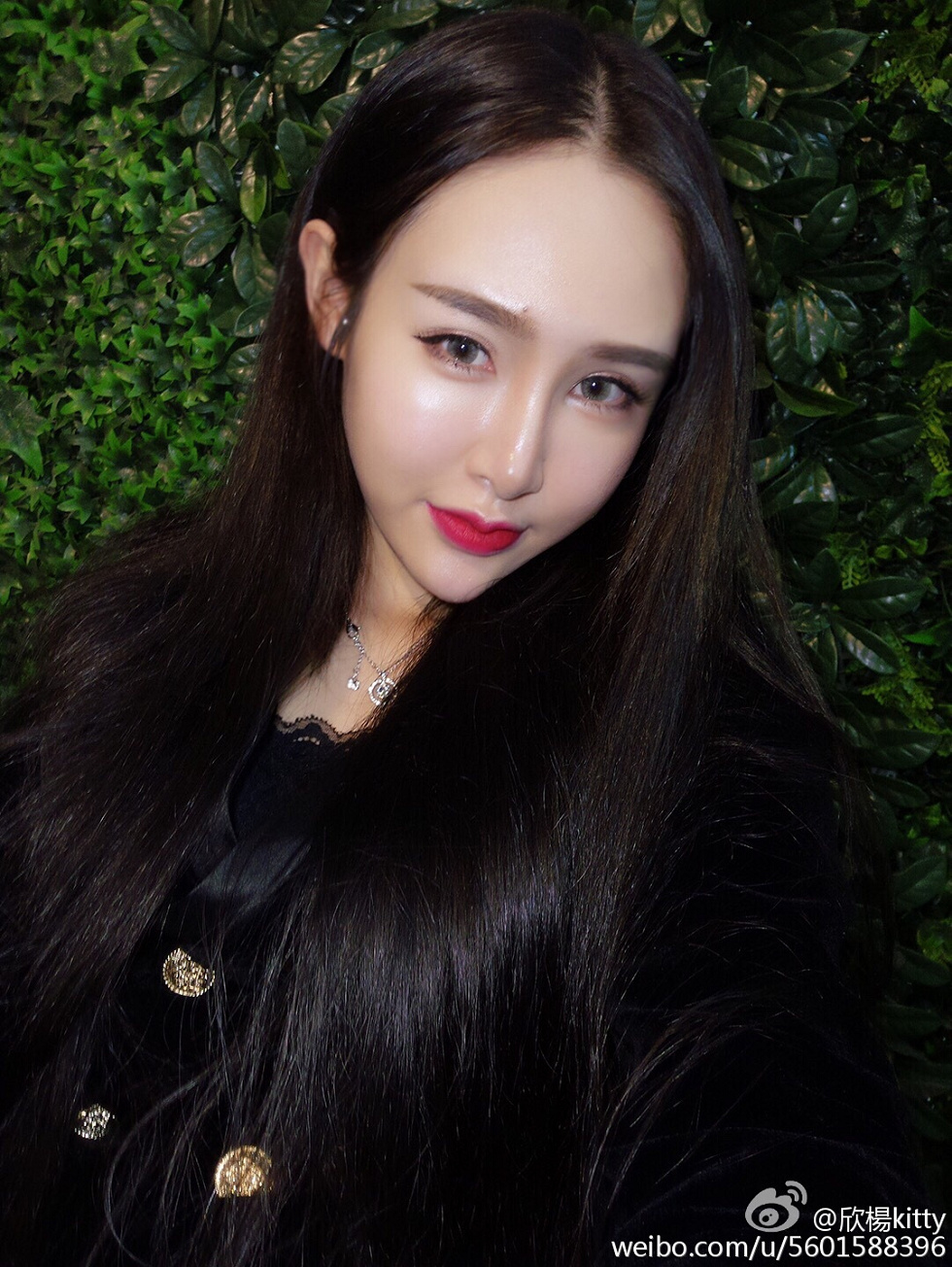 鲜肉嫩模欣杨Kitty完美身材性感微博系列写真105P