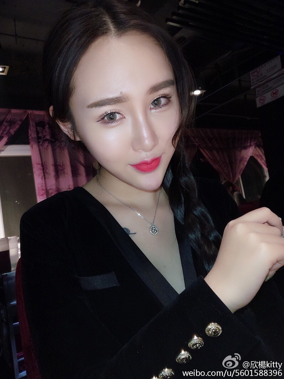 鲜肉嫩模欣杨Kitty完美身材性感微博系列写真105P