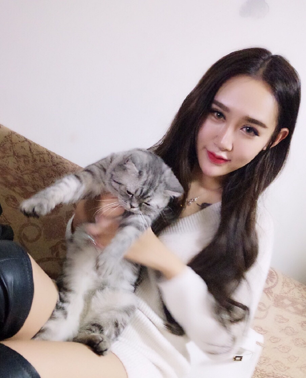 鲜肉嫩模欣杨Kitty完美身材性感微博系列写真105P