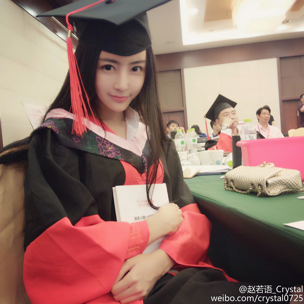 DOTA美女赵若语Crystal黑丝长腿海量微博性感写真415P