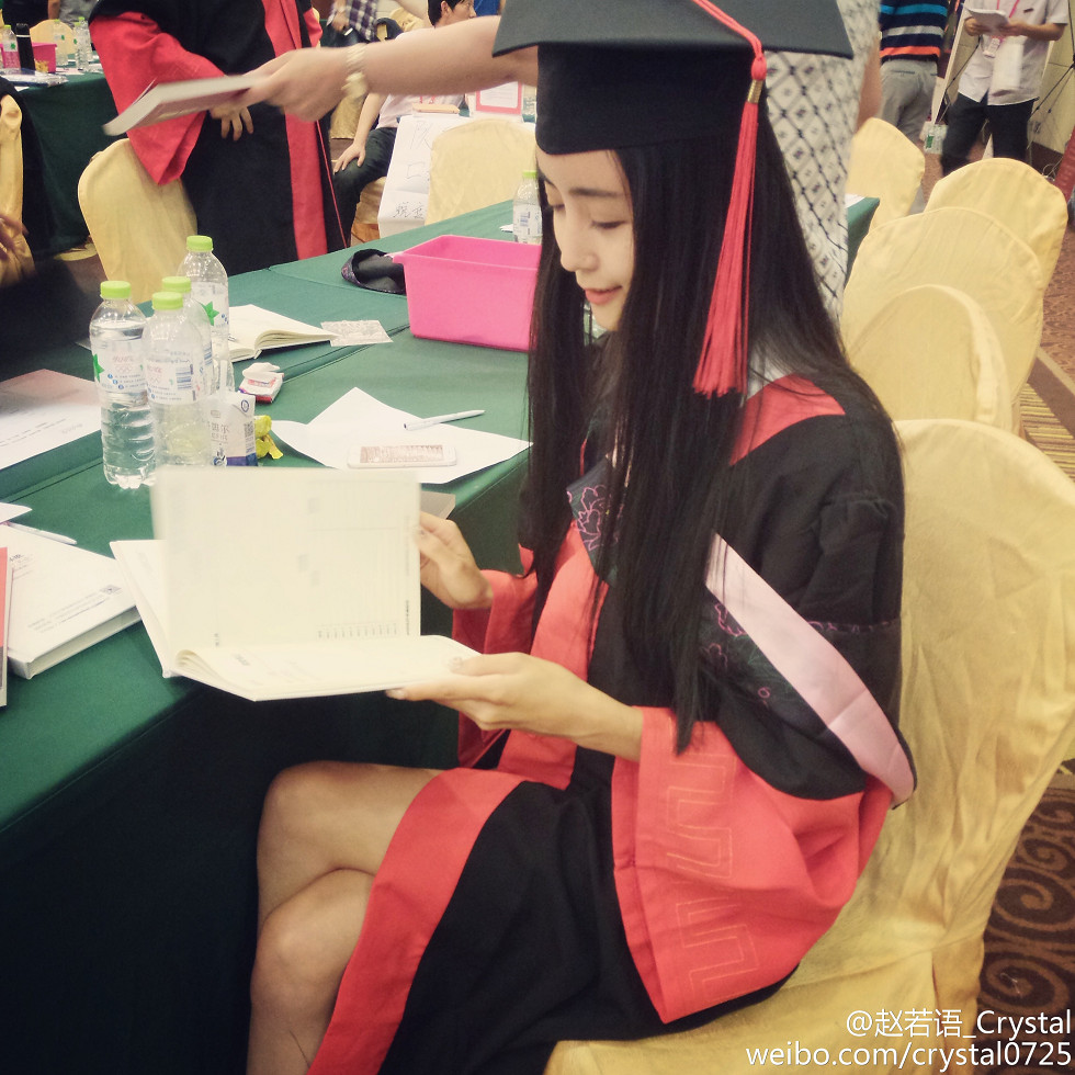 DOTA美女赵若语Crystal黑丝长腿海量微博性感写真415P