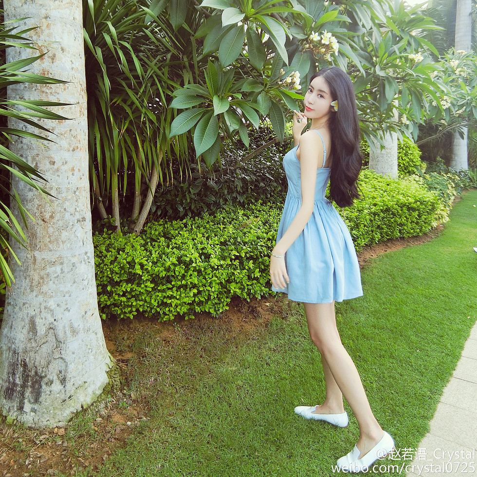 DOTA美女赵若语Crystal黑丝长腿海量微博性感写真415P