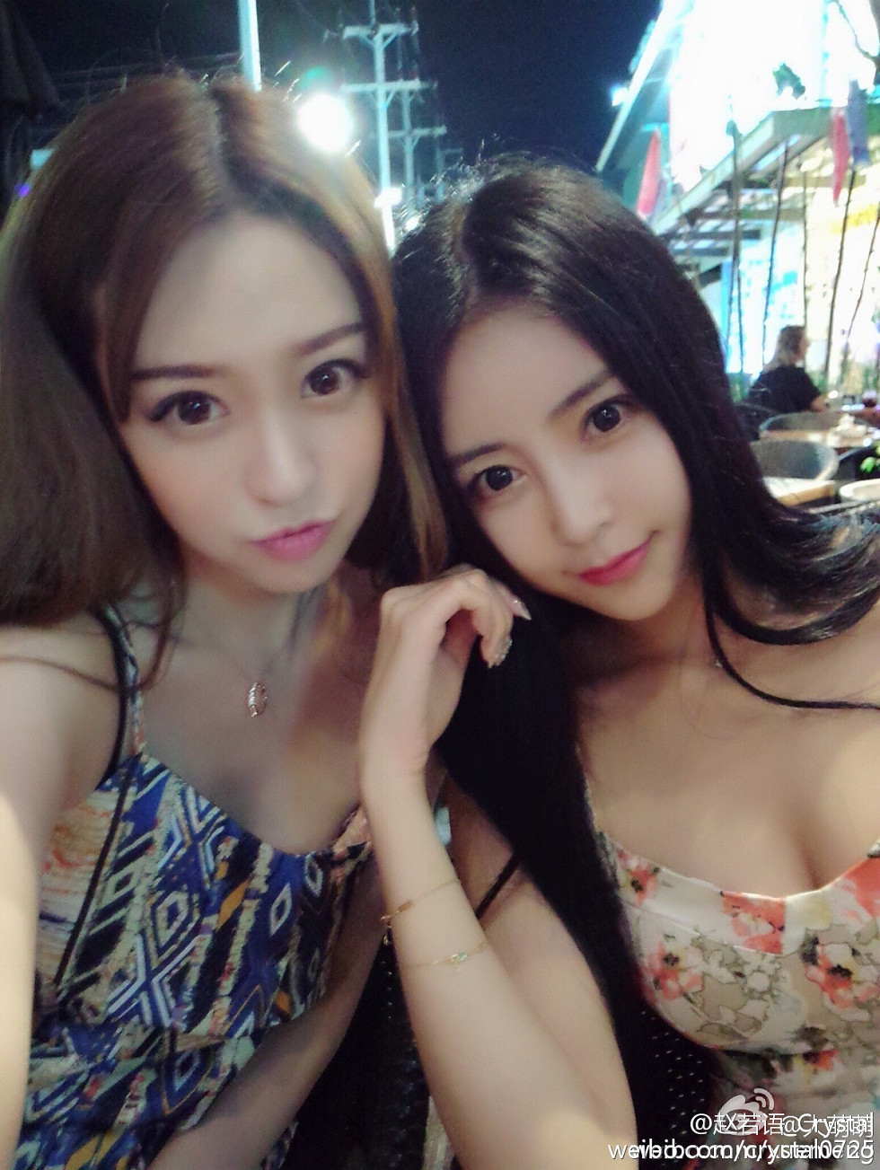 DOTA美女赵若语Crystal黑丝长腿海量微博性感写真415P