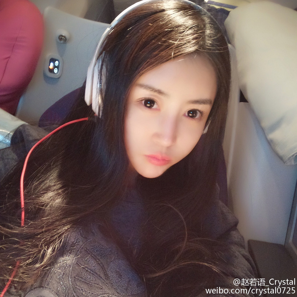 DOTA美女赵若语Crystal黑丝长腿海量微博性感写真415P