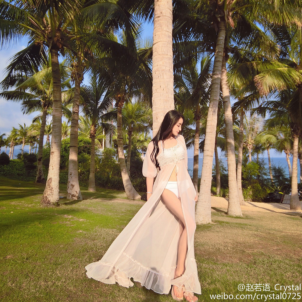 DOTA美女赵若语Crystal黑丝长腿海量微博性感写真415P