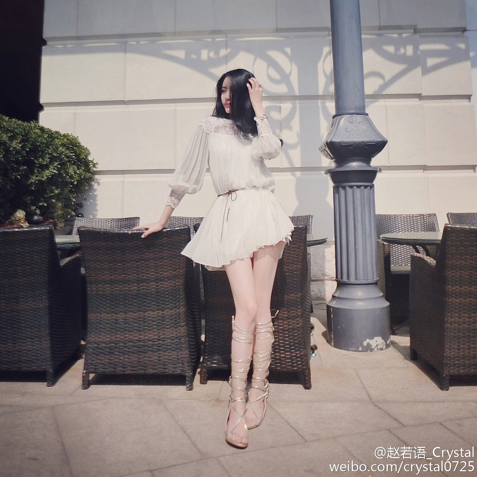 DOTA美女赵若语Crystal黑丝长腿海量微博性感写真415P