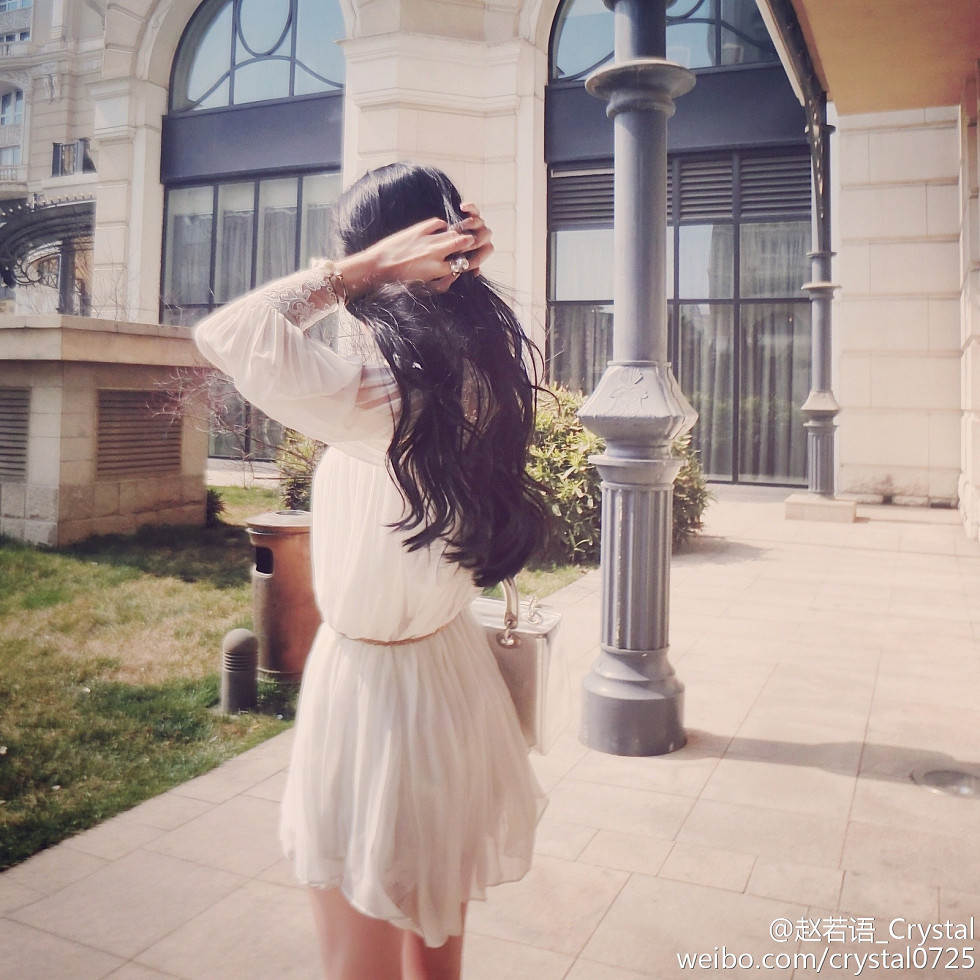 DOTA美女赵若语Crystal黑丝长腿海量微博性感写真415P