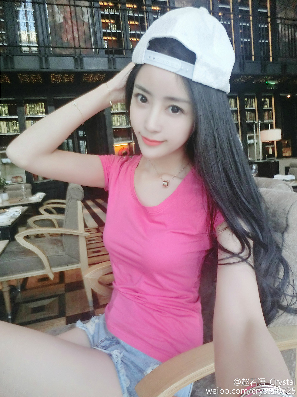 DOTA美女赵若语Crystal黑丝长腿海量微博性感写真415P